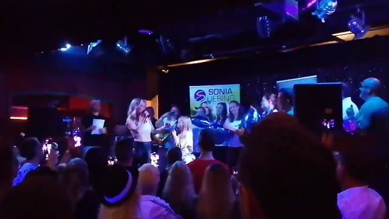 Sonia Liebing & Tochter Emilia mit 