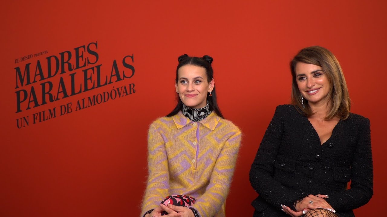 Penelope Cruz y Milena Smit, 