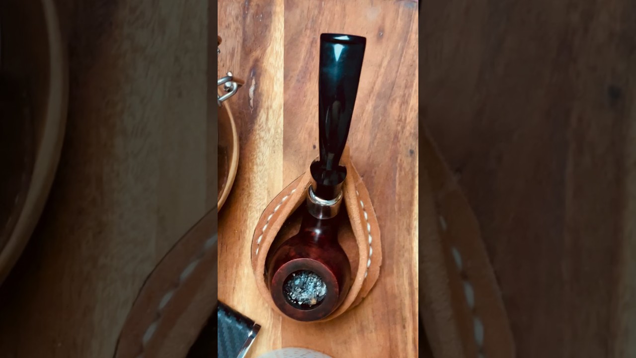 Christmas Aroma with Cult Blood Red Moon Tobacco #tobaccopipes #coffee #tobacco