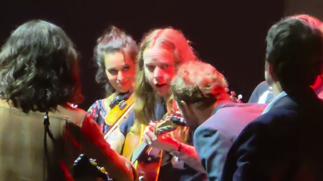 Billy Strings / Chris Thile w Punch Brothers 
