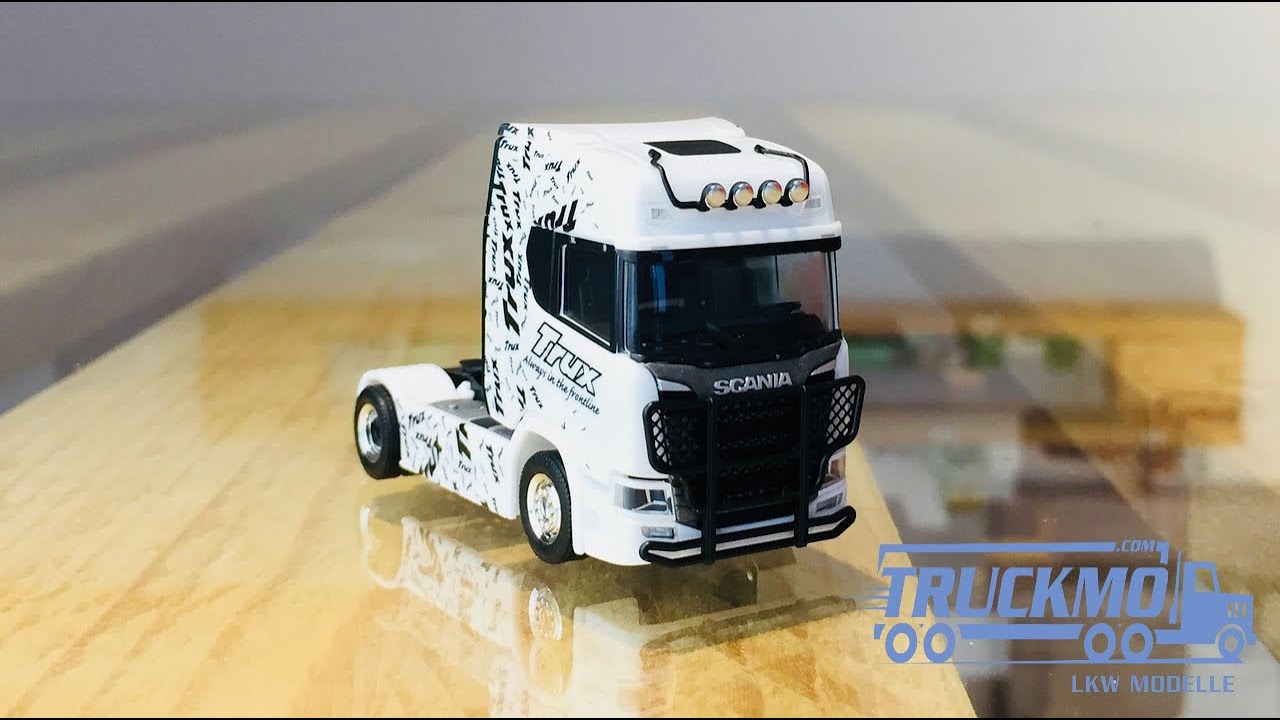 Trux Scania CR 20 HD Zugmaschine Trux Rammschutz 310734 Herpa