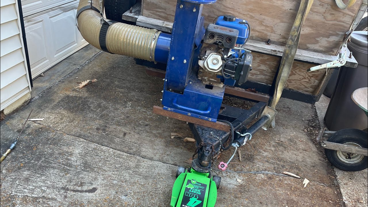 Changing oil in the POWER HORSE debris loader