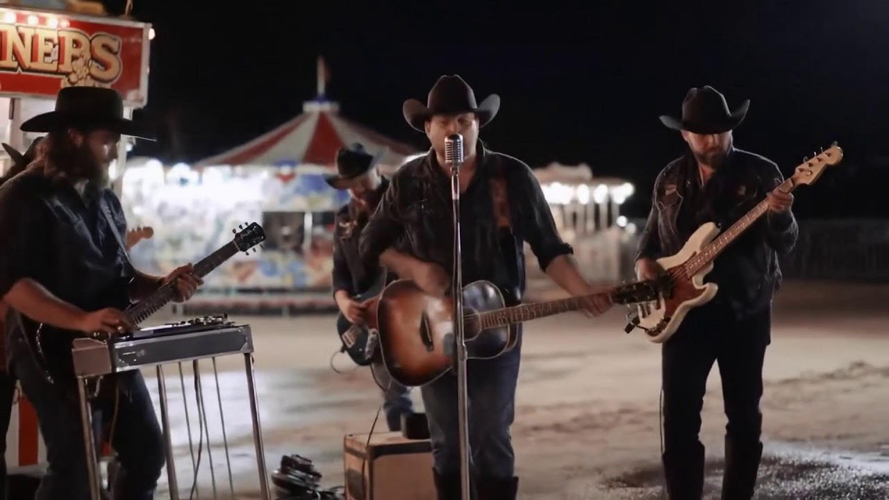 Country Rock Vibes &ndash; Whiskey Roads & Wild Hearts Inspired by ZZ Top