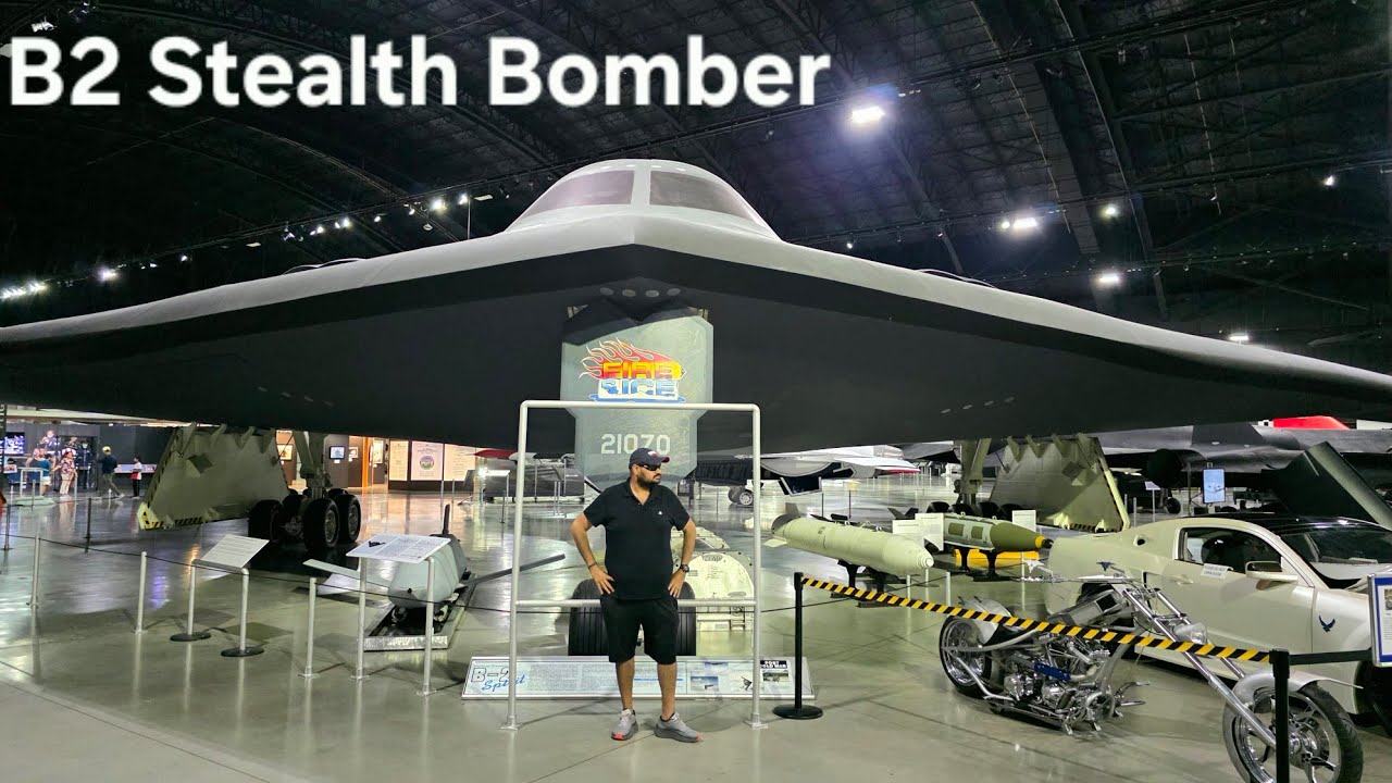 B2 Stealth Bomber, అత్యంత ప్రమాదకరమైన యుద్ధ విమానం, Nuclear bombs, B2 Spirit telugu