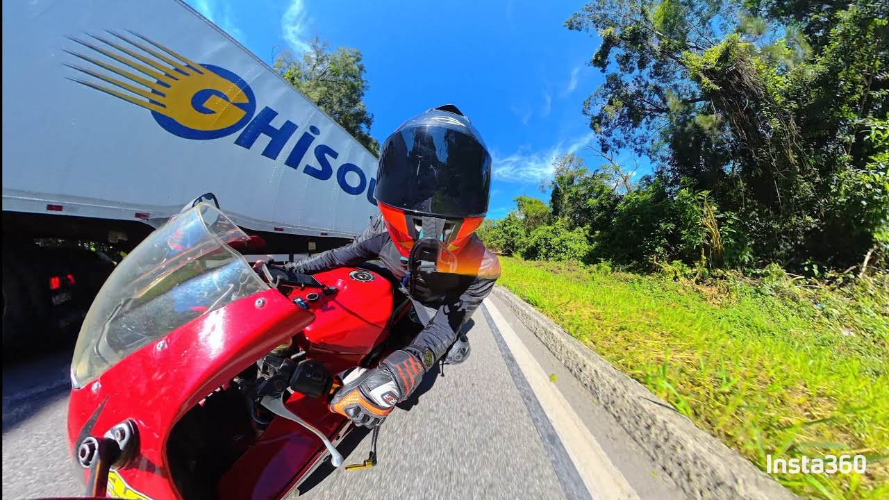 CBR 600RR - ROLE COM OS AMGS - INSTA360 X5
