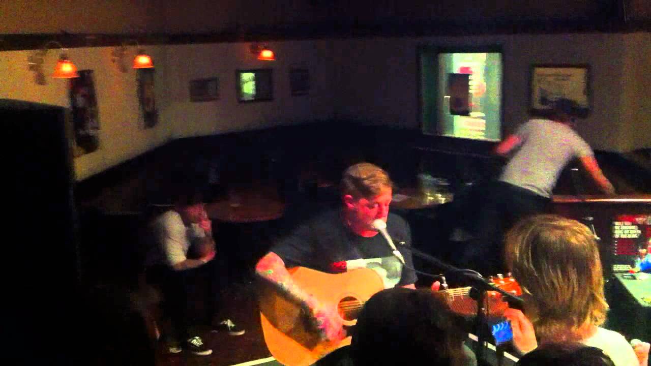 Deaf Havana - Nicotine and Alcohol Saved My Life ACOUSTIC LEEDS SLAM DUNK 2011