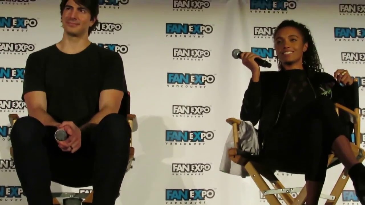 DCs Legends Of Tomorrow: BRANDON ROUTH & MAISIE RICHARDSON-SELLERS - Fan Expo Vancouver 2017 - Panel