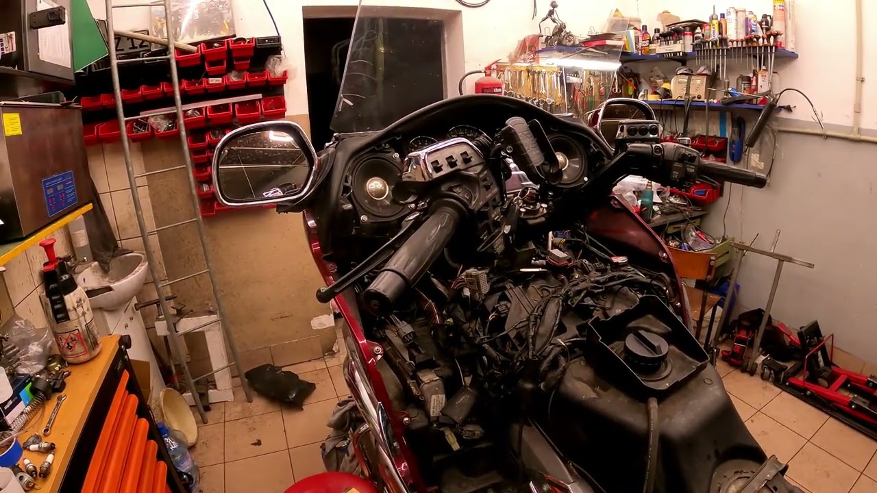 Honda GL 1800 - duży serwis