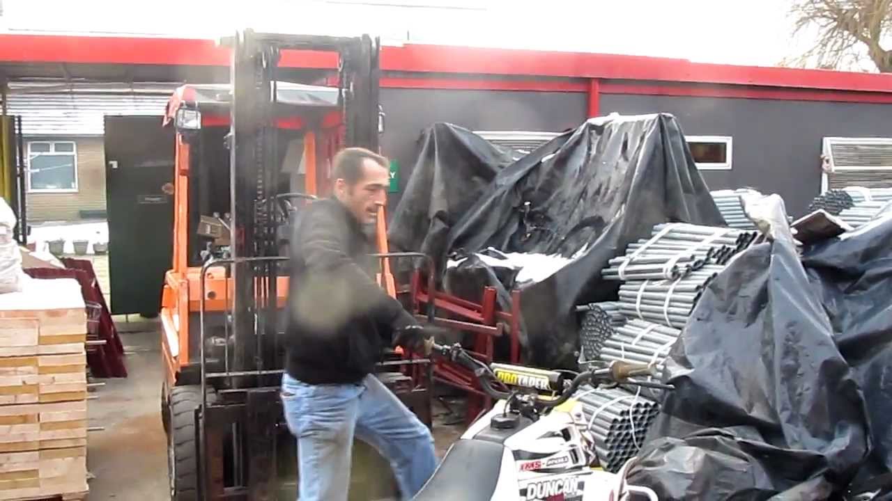 dave on banshee yzf350 part 1 lol ypvs 350 banshee wheel spin