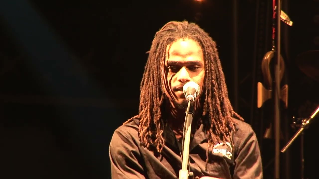 Matthew McAnuff with Inna de Yard - 