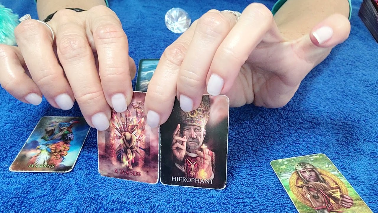 PISCES - THEY DON'T LIKE WHERE THEY'RE AT! THEY'RE MISSING YOU A LOT... 💌 DECEMBER 2021 TAROT READ