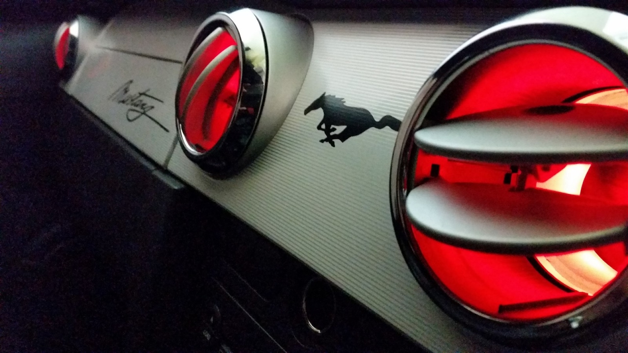 Music Controlled A/C Vent Leds For My 06 Mustang - DIY