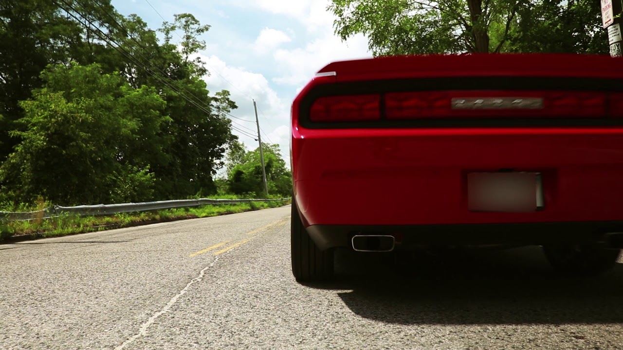 Dodge Challenger R/T aftermarket exhaust 2018