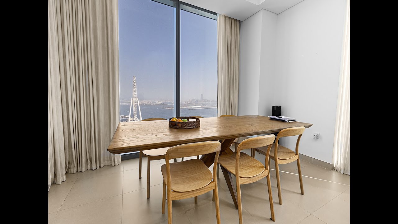 3 Bedroom Apartment with Stunning Sea Views in 52|42