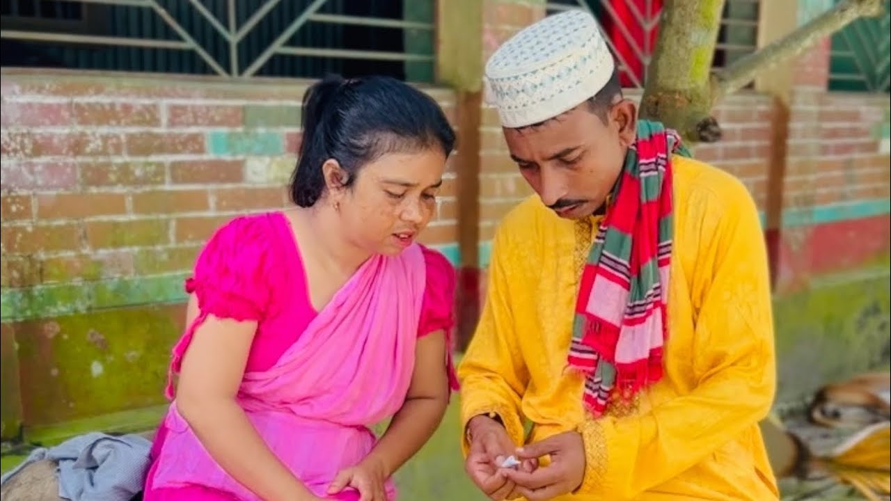 বালিশের ভেতর থেকে  তা'বি'জ বের করে যা বললো কবিরাজ।