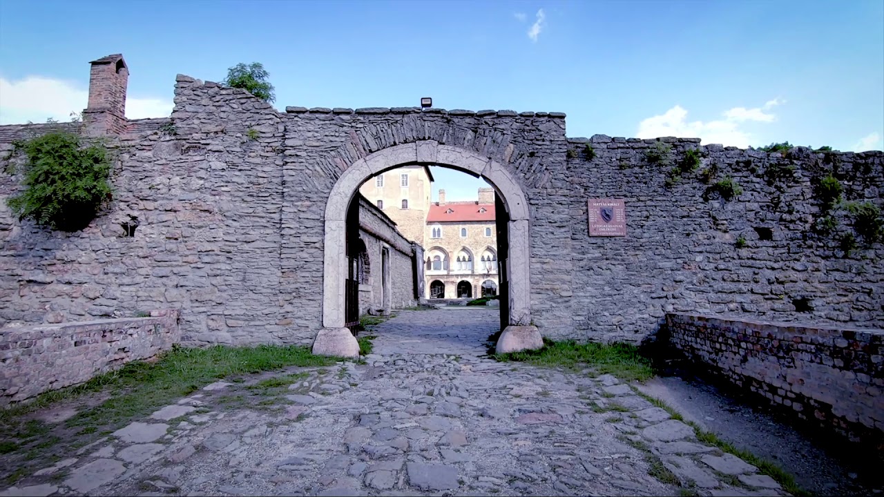 TATAI V&Aacute;R