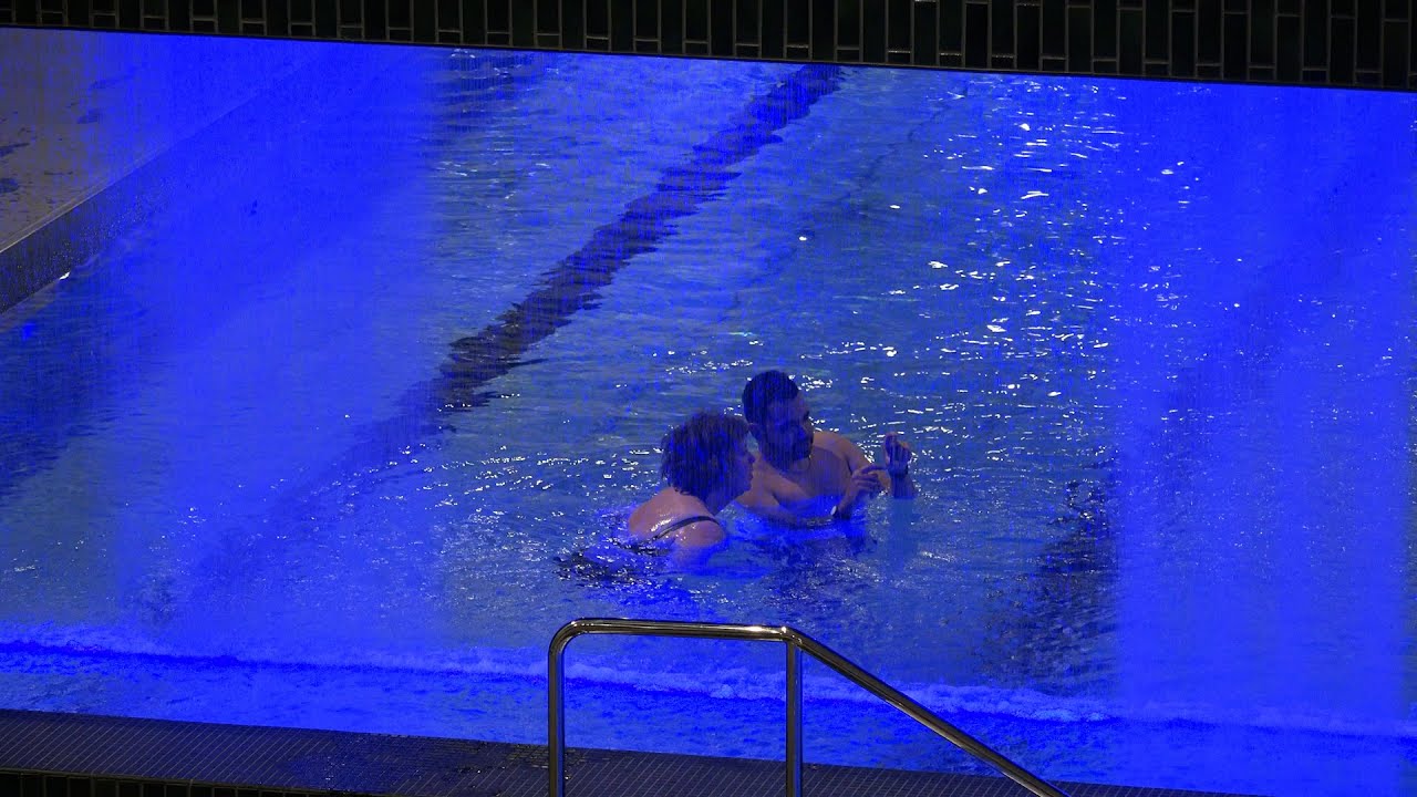Wenn die Presse Baden geht – Probeschwimmen im Neumarkter Schlossbad