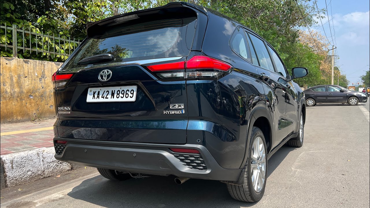 Toyota Innova Hycross Hybrid Drive Impressions | Gagan Choudhary
