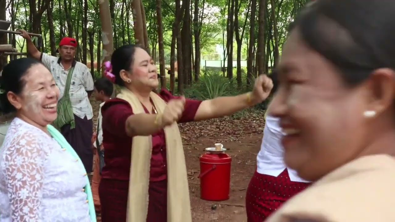 မြိုင်သာယာတောရကျောင်းဘရားထီးကြိုဆိုတ‌ဲ့နေ့ပါ တပေါင်းလ(၁၀)ရက်နေ့