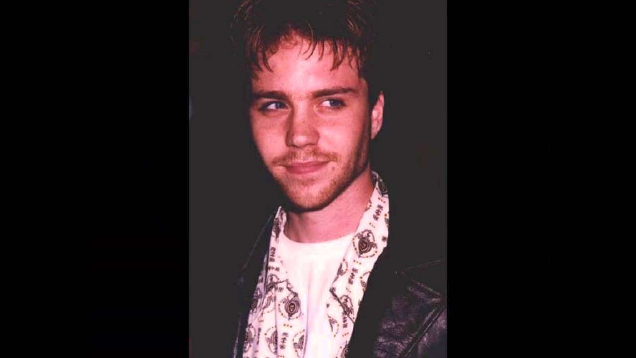 Jonathan Brandis - Apareces Tu