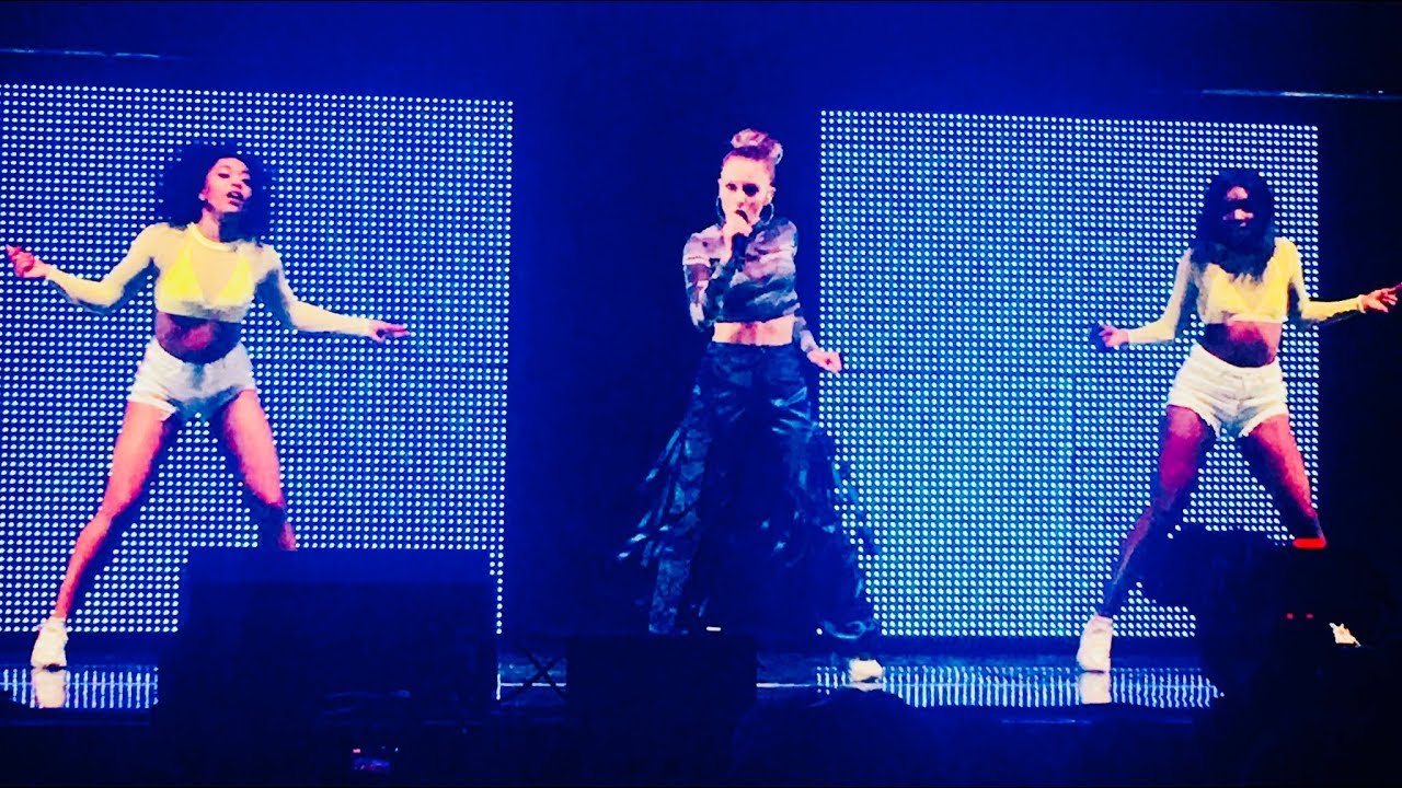 Zara Larsson - Symphony @ Key 103 Live Manchester Arena 🎶