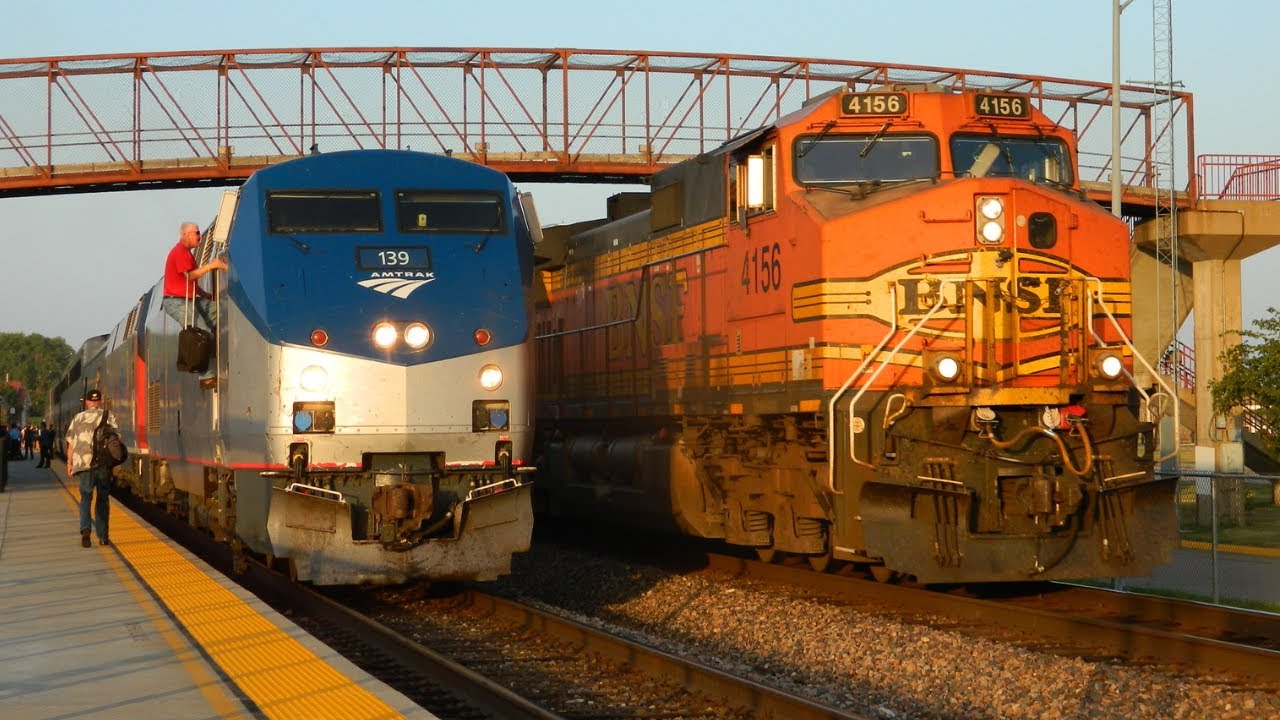 Railfanning Massive BNSF Freight Trains in Fort Madison Iowa! (Part 1) 7/28/23