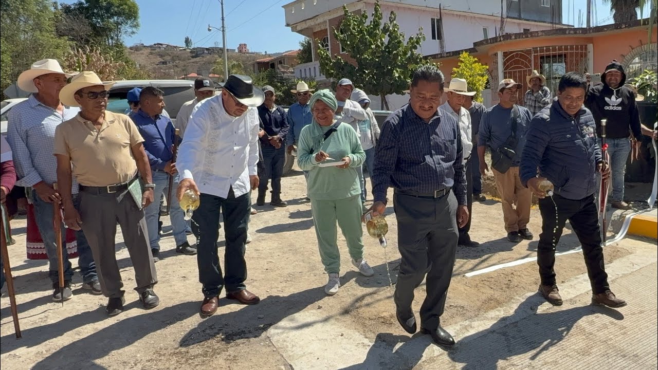 Inauguración de la pavimentación de concreto hidráulico en San Miguel Lado Mixtepec región mixteca 