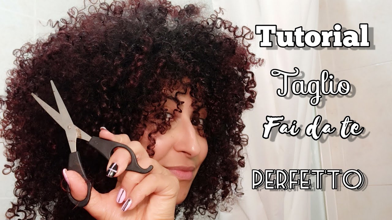 TAGLIO CAPELLI RICCI DONNA 2022 / COME TAGLIARE I CAPELLI RICCI SOLA CON UN RISULTATO WOW