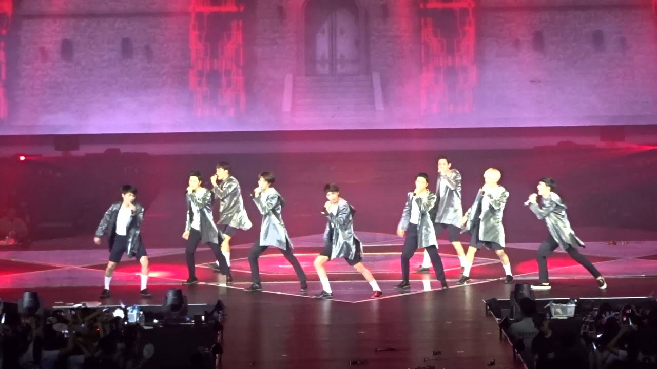 150817 EXO'luXion in Hong Kong - MAMA