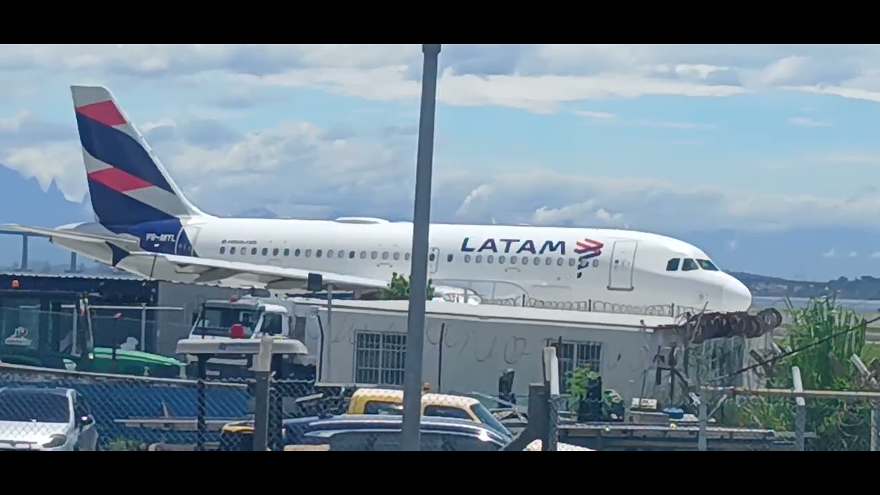 @azul azul bandeira 2gol 2latam jato de 2×jato latsm aproxip,pou lstsm gol tax 2gol latam pousando 