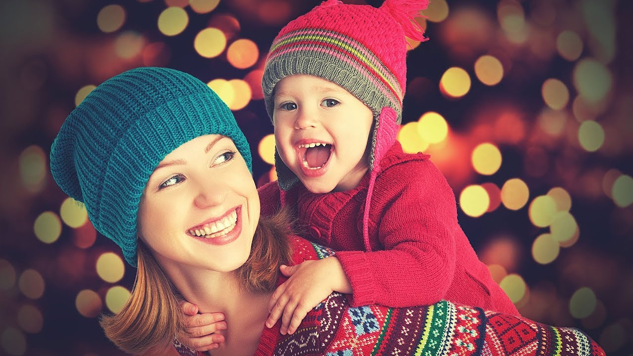 How to Shoot Family Portraits During the Holidays