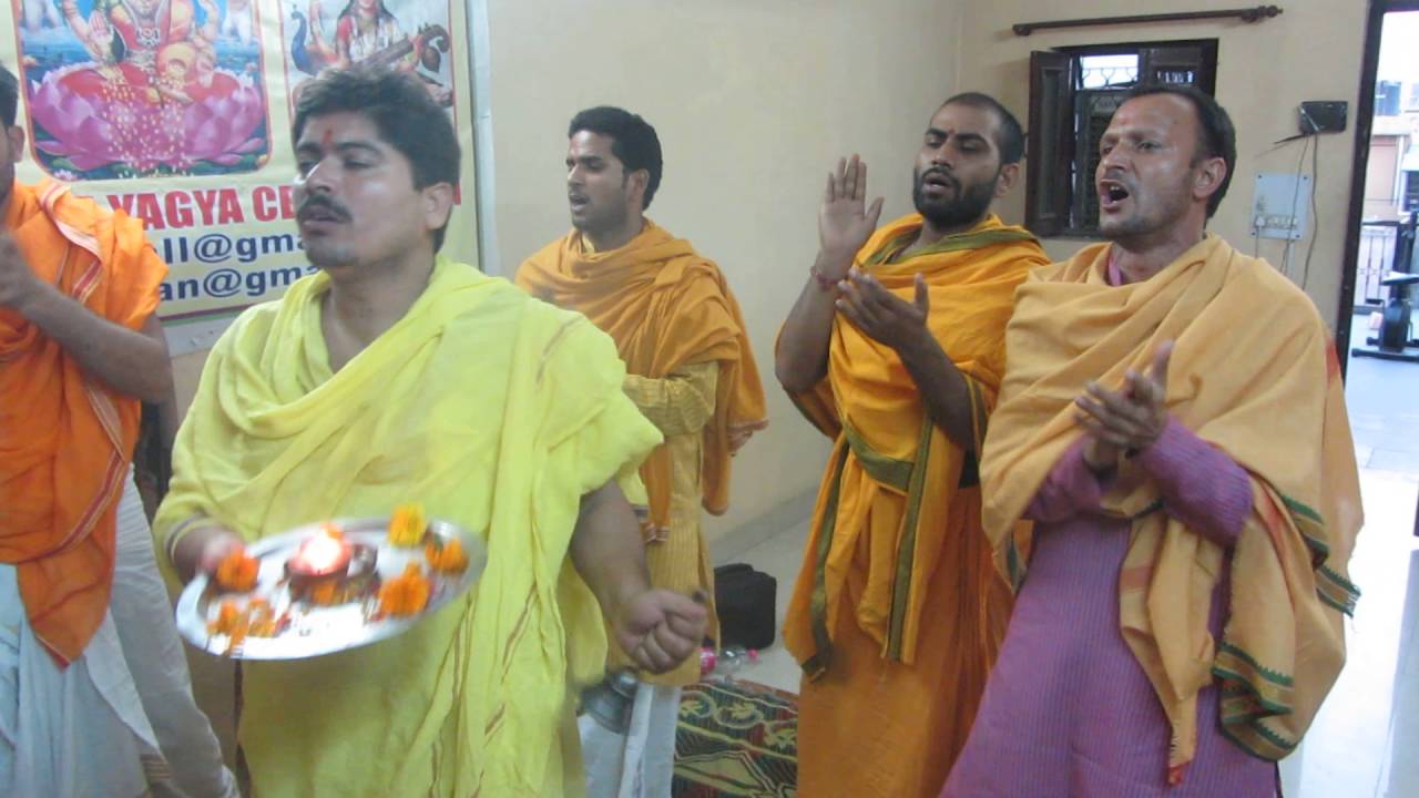 Goddess Durga Aarti - by vedic cure pandits
