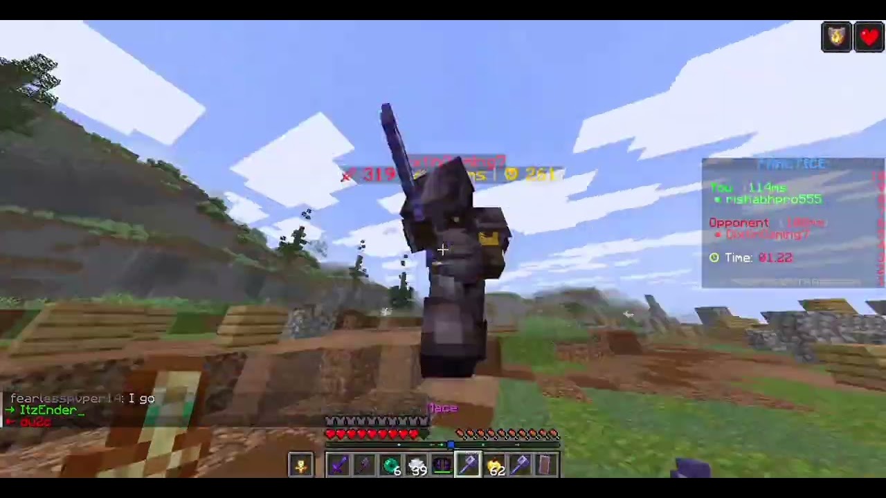 Elytra mace PVP in Minecraft