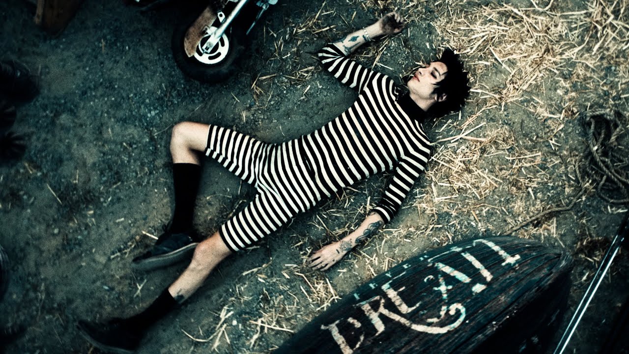 PALAYE ROYALE - Fever Dream (Official Music Video)