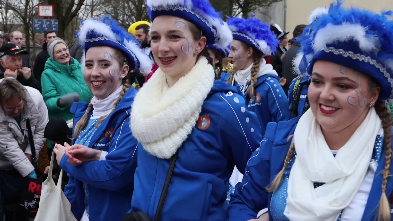 Beste Stimmung beim Karnevalsumzug in Badem