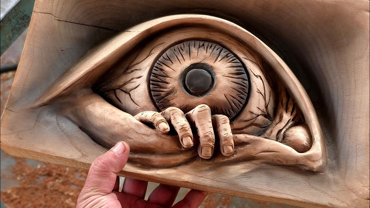 Mira como realizo este ojo en madera 👀 #carvingwood 
