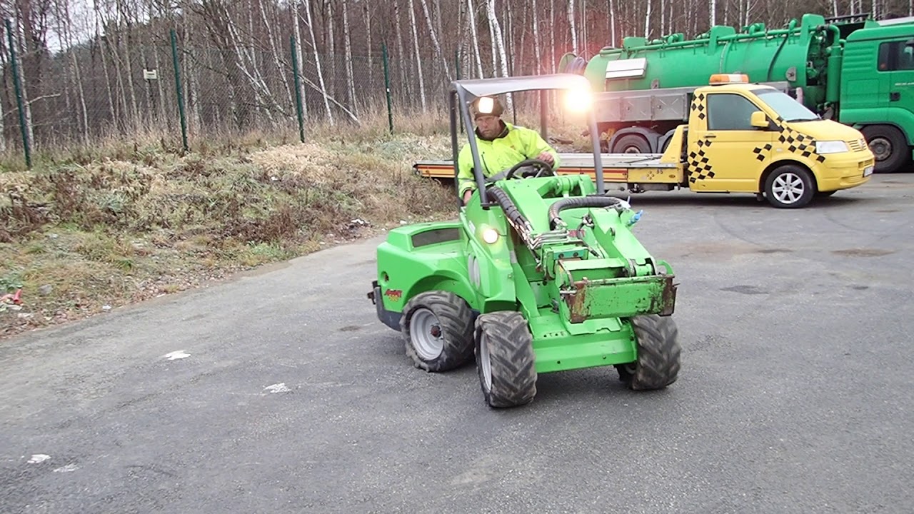 Avant 520 Kompaktlastare med hytt & skopa mm 910253