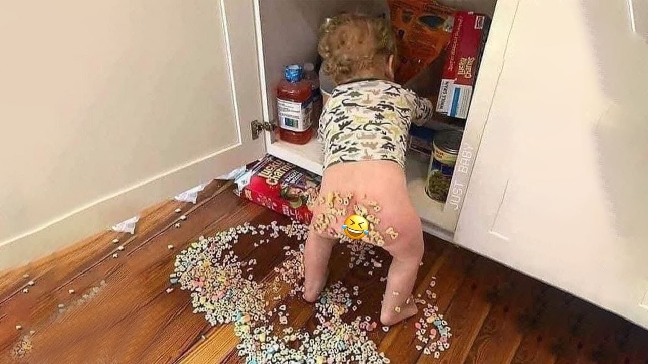 Funny Baby Videos 😂 | Try Not To Laugh Compilation