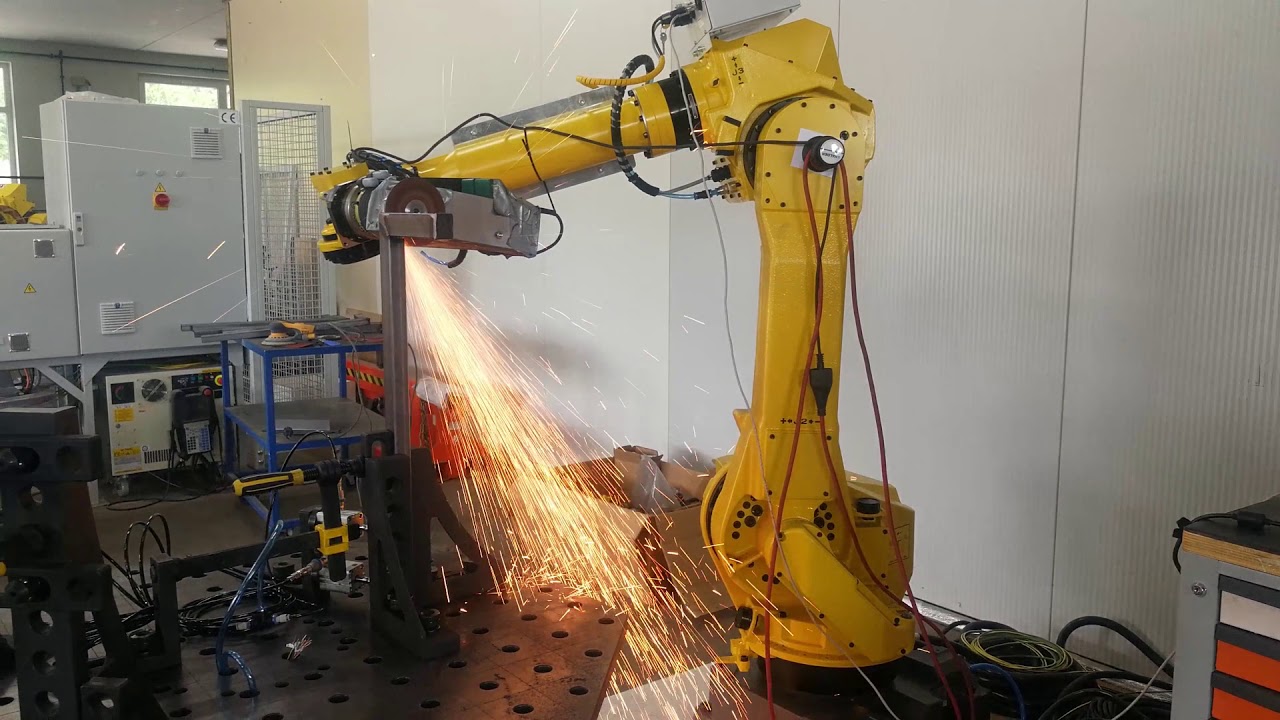 Testni robot brušenje avtomatizacija robotizacija Nopromat Semič Slovenia 15
