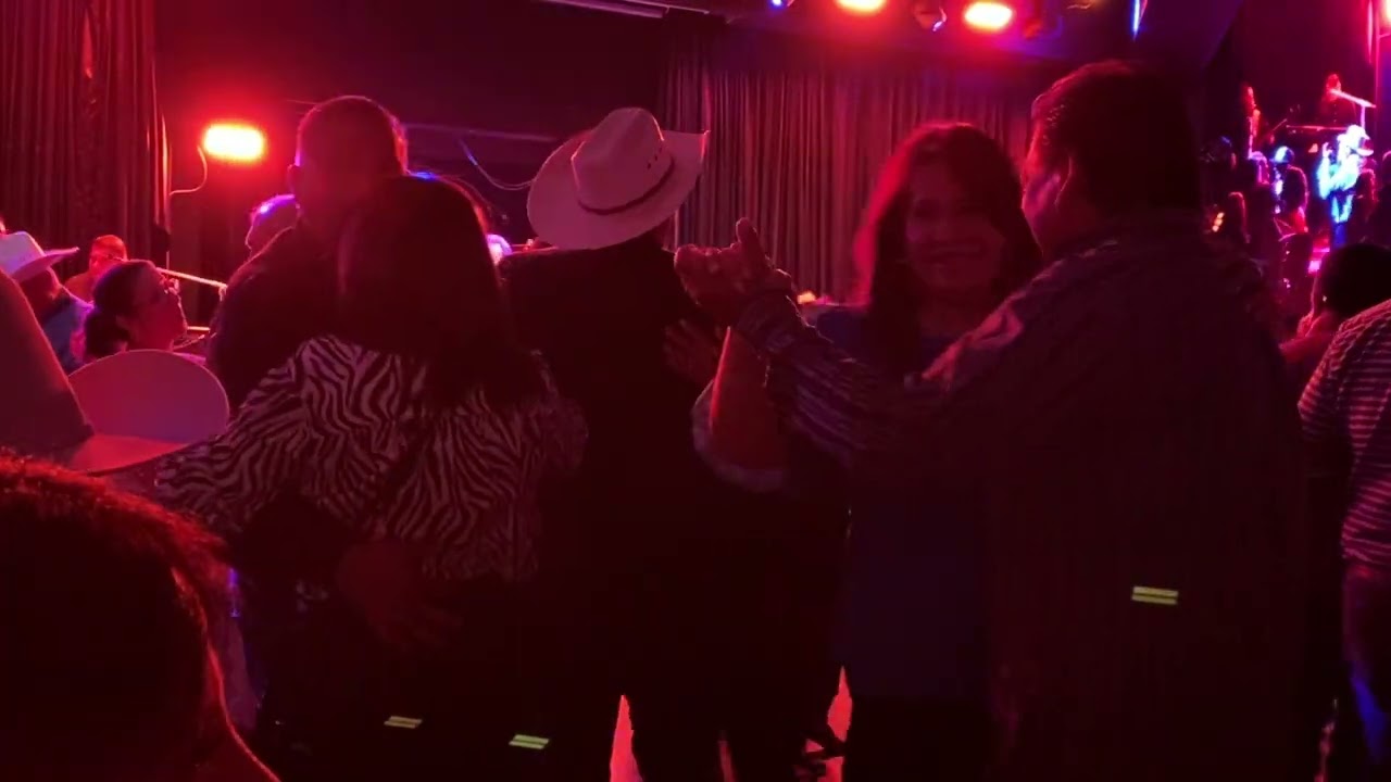 Gary Hobbs at Que Pasa Lounge 05/09/25.