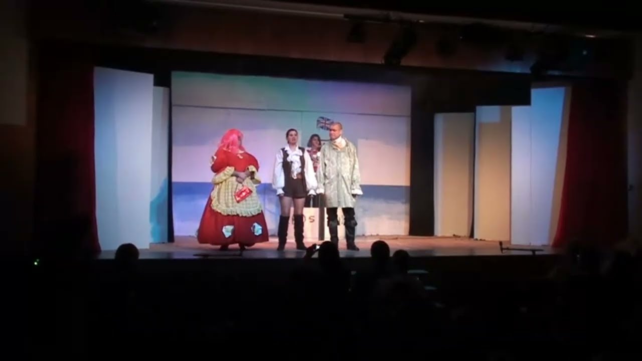 IHDC Archive | Shwashbucking fun! - Robinson Crusoe (Panto 2012)