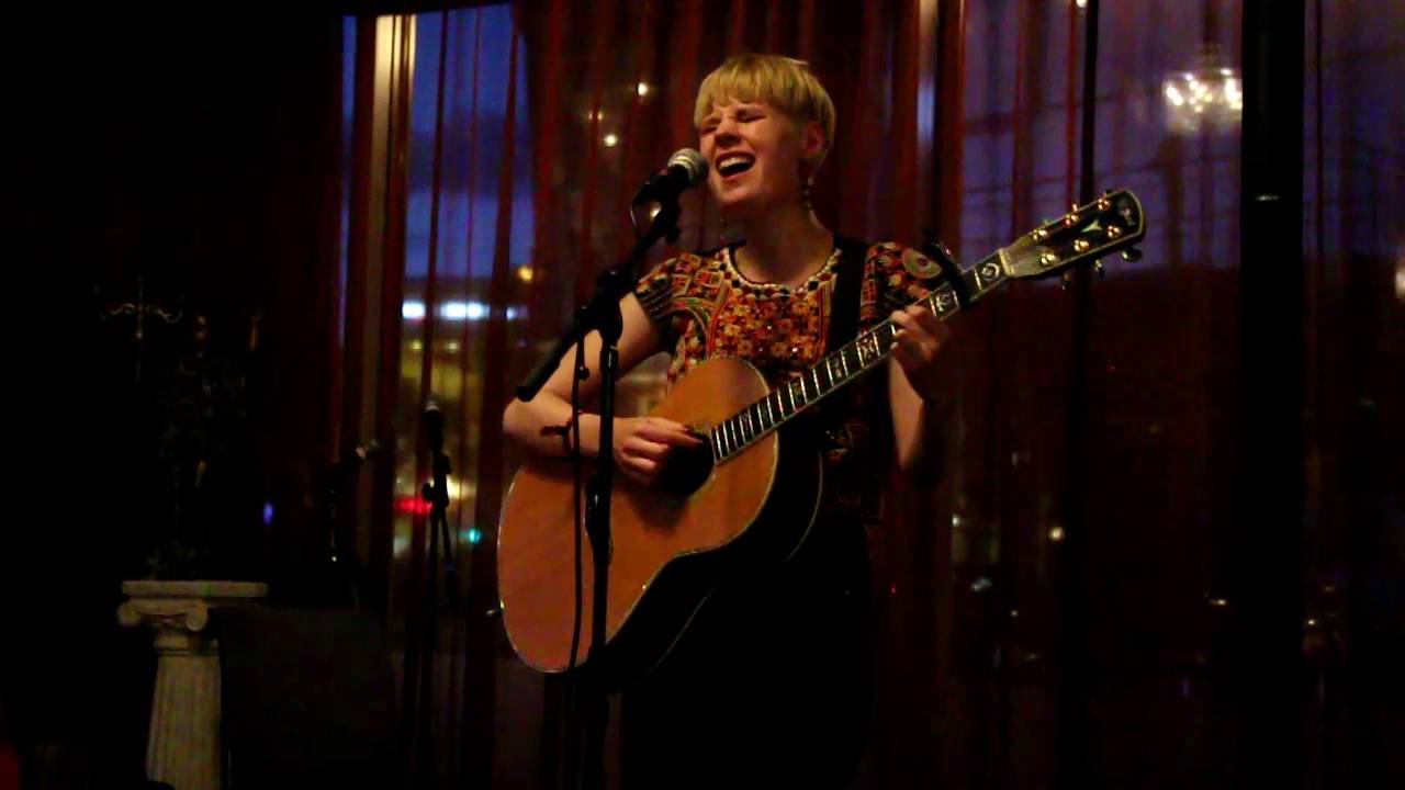 Hildur H&ouml;glind - God's Highway!