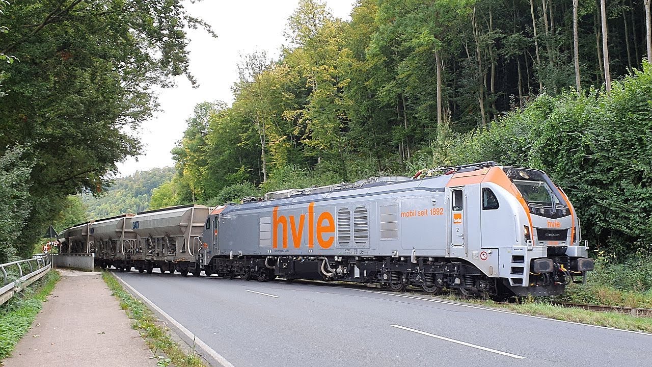 Güterzug mit EuroDual Baureihe 159: Kies- und Sandzug auf dem Weg von Bodenwerder nach Emmerthal