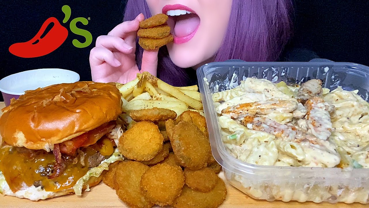 ASMR CHILI’S MUKBANG (NO TALKING) THE BOSS BURGER + CAJUN CHICKEN ALFREDO PASTA + FRIED PICKLES