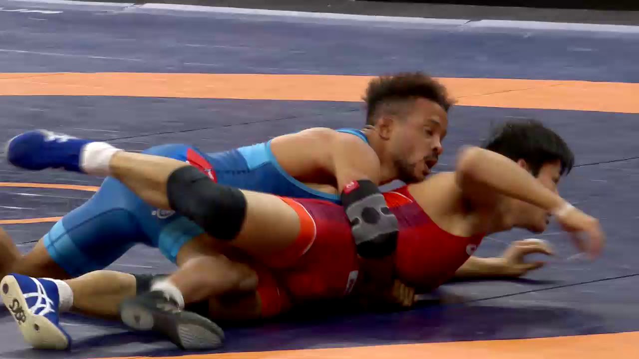 BRONZE FS - 65 kg: D. TAKATANI (JPN) v. A. VALDES TOBIE (CUB)