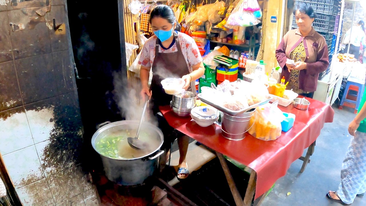 Breakfast at a Local Village Market in Phnom Penh!