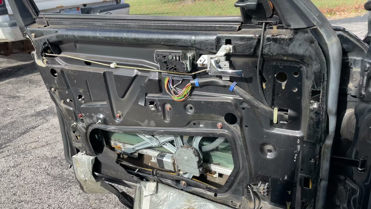 Mercedes W126 MY89 560SEL new MB window lifter / regulator installed