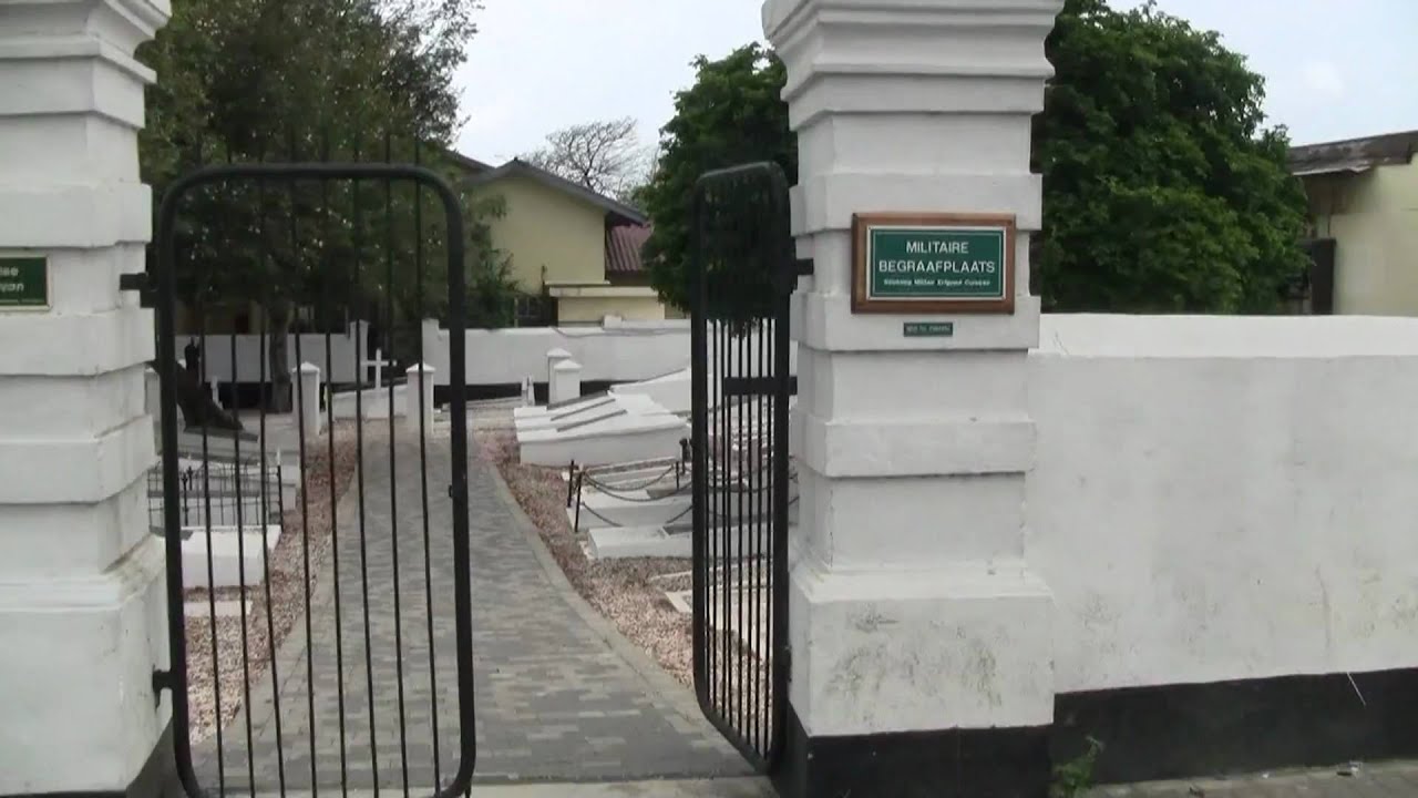 Militaire Begraafplaats Roodeweg Otrabanda Curaçao.mpg