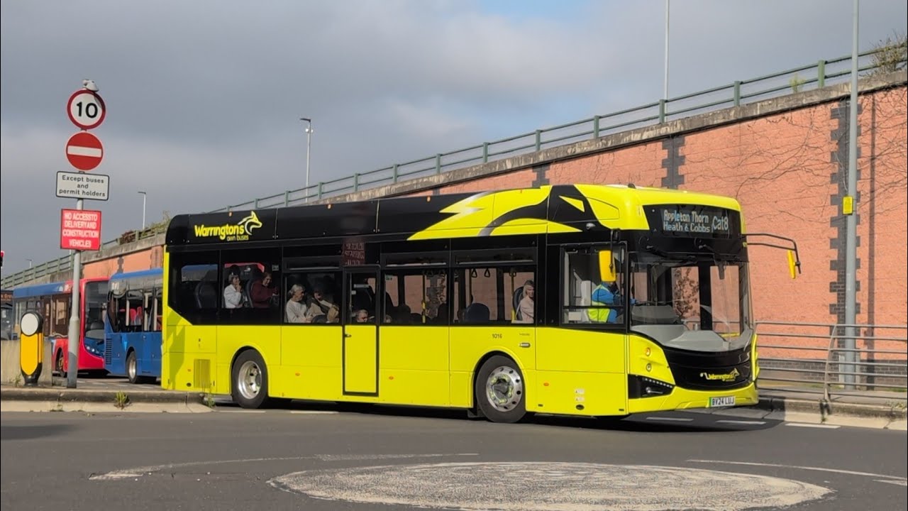 Buses in Warrington