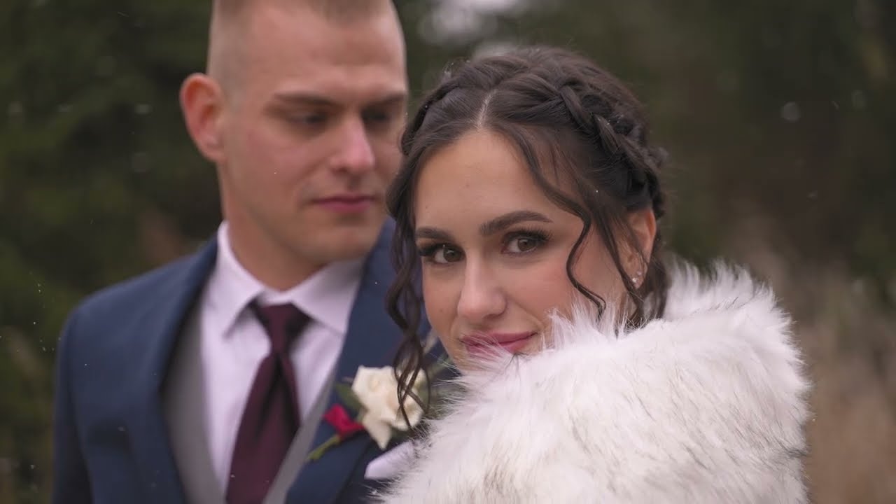 2022.11.19 Samantha and Mathew Teaser // The Hesed House // Heyworth, IL